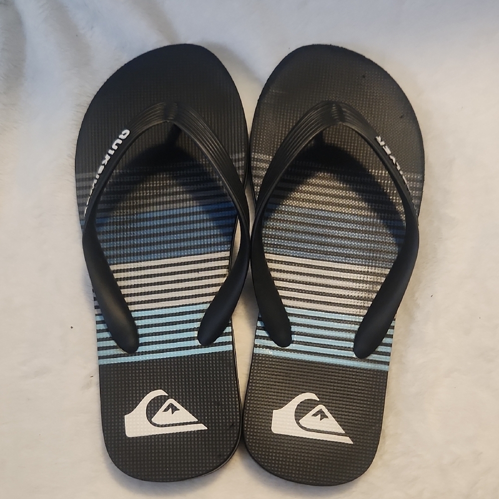 Quiksilver Womens Black and‎ Blue Flip Flops Size 7
